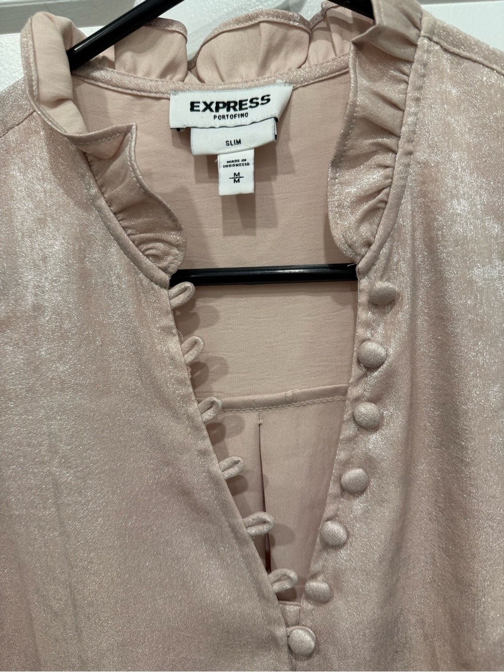 Express Metallic Blush Button-Front Ruffle Blouse - Picture 4 of 5
